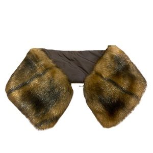 Faux fur collar accessory